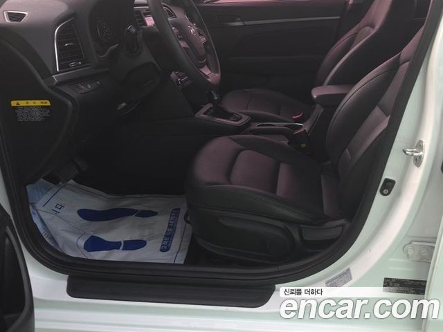 Hyundai Avante (AD) 1.6 GDI Value Plus 2017 — фото 10