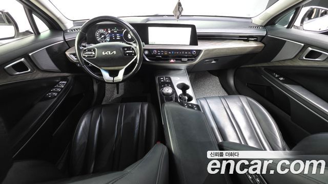 Kia K8 2.5 Gasoline 2WD Noblesse 2022 — фото 7