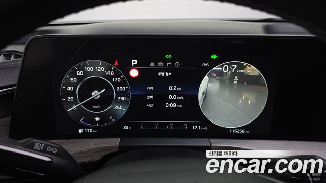 Kia K8 2.5 Gasoline 2WD Noblesse 2022 — фото 8