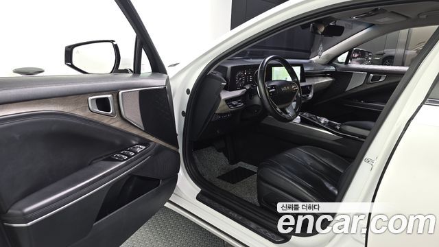 Kia K8 2.5 Gasoline 2WD Noblesse 2022 — фото 10