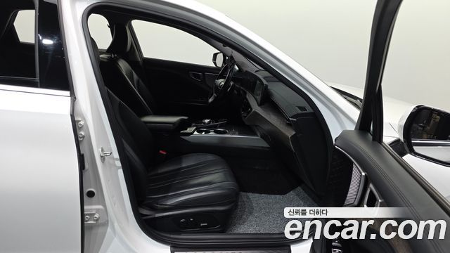 Kia K8 2.5 Gasoline 2WD Noblesse 2022 — фото 11