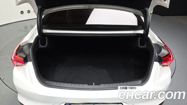 Kia K8 2.5 Gasoline 2WD Noblesse 2022 — фото 20