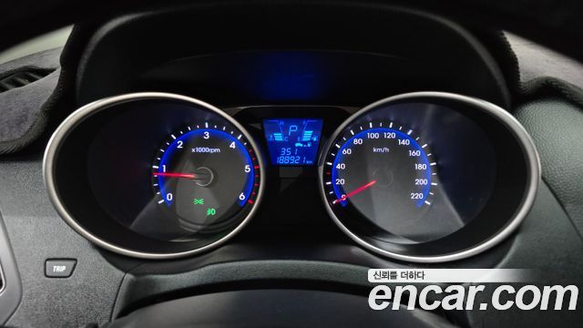 Hyundai Tucson ix Diesel(e-VGT) 2WD Smart special 2015 — фото 8