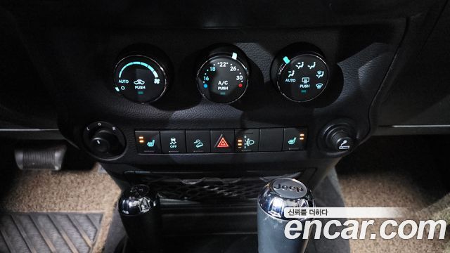 Jeep Wrangler (JK) 3.6 Sahara 4Door 2017 — фото 15