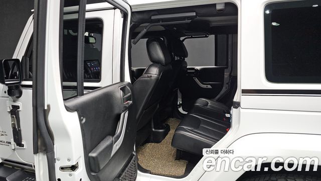Jeep Wrangler (JK) 3.6 Sahara 4Door 2017 — фото 19