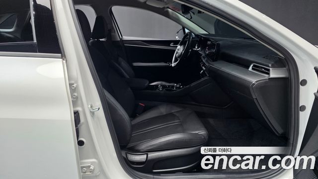 Kia K5 (III) 2.0 Prestige 2023 — фото 11