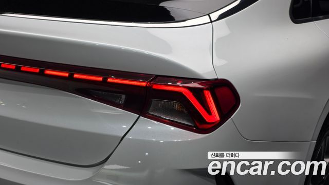 Kia K5 (III) 2.0 Prestige 2023 — фото 23