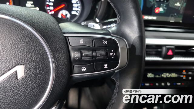 Kia K5 (III) 2.0 Prestige 2023 — фото 32