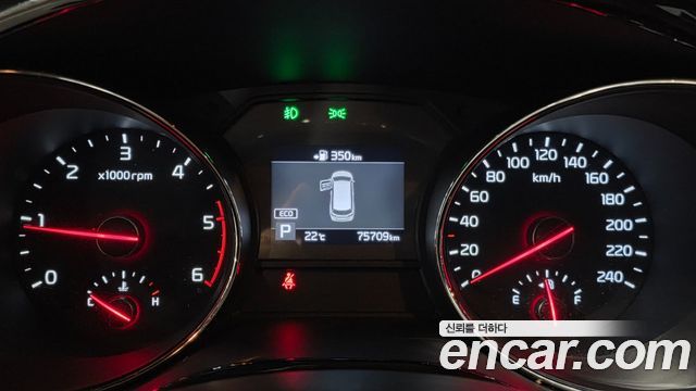 Kia Carnival 9-Seater Prstige 2020 — фото 17