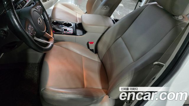 Kia Carnival 9-Seater Prstige 2020 — фото 22