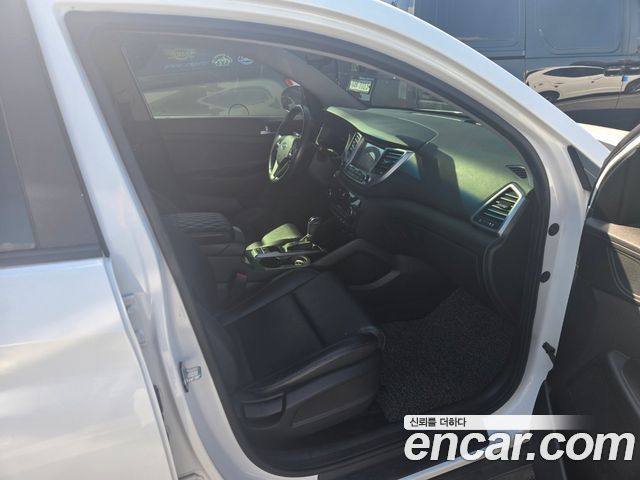 Hyundai Tucson Diesel 2.0 2WD Modern 2018 — фото 15