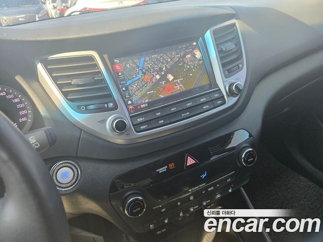 Hyundai Tucson Diesel 2.0 2WD Modern 2018 — фото 17