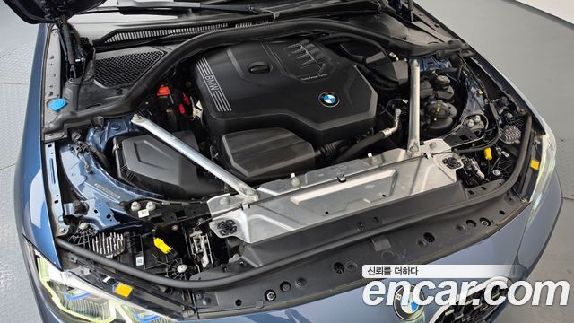 BMW 4 Series (G22) 420i M Sport Convertible 2024 — фото 6