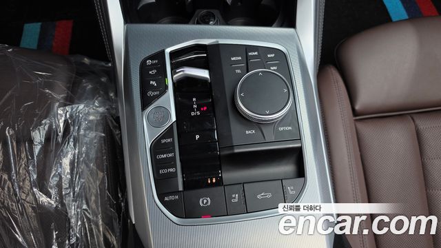 BMW 4 Series (G22) 420i M Sport Convertible 2024 — фото 9