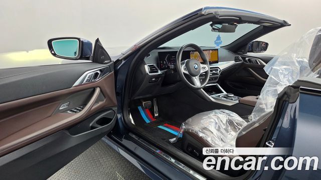 BMW 4 Series (G22) 420i M Sport Convertible 2024 — фото 10