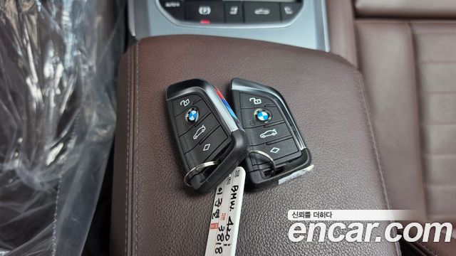 BMW 4 Series (G22) 420i M Sport Convertible 2024 — фото 16