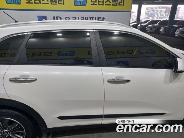 Kia Niro Prestige 2018 — фото 17