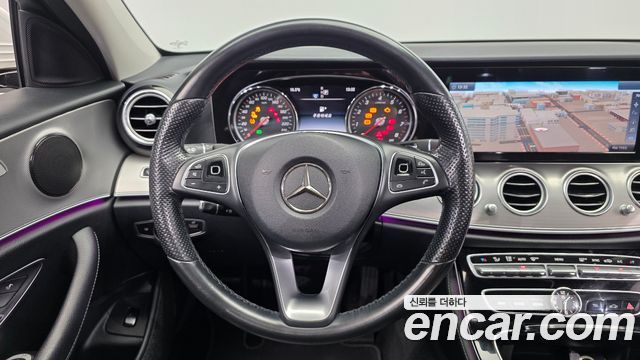 Mercedes-Benz E-Class (W213) E200 Avantgarde 2017 — фото 13