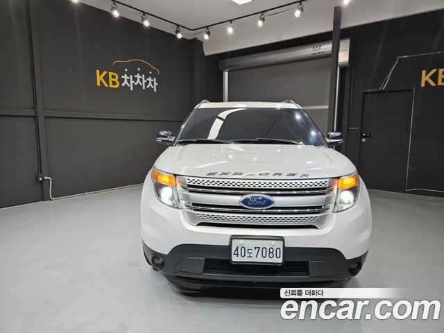Ford Explorer 2.0 Ecoboost 2WD 5th 2013 — фото 2