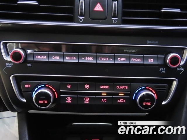 Kia K5 (II) 1.7 Diesel SX Prestige 2016 — фото 19