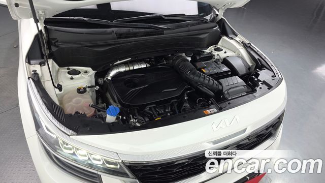 Kia Seltos Gasoline 1.6 Turbo 2WD Signature 2022 — фото 6
