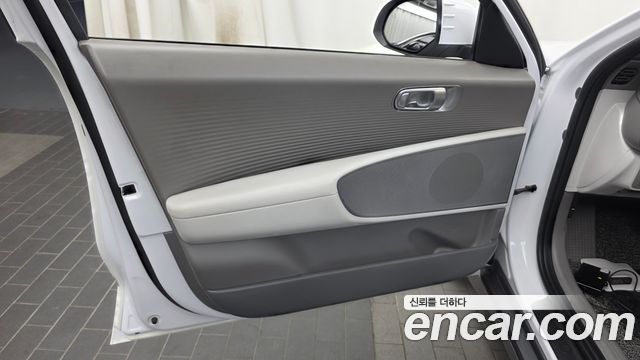 Hyundai Ioniq 6 Long Range Exclusive 2023 — фото 24