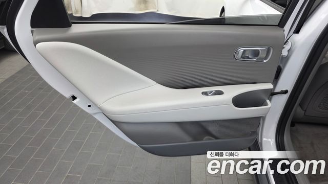 Hyundai Ioniq 6 Long Range Exclusive 2023 — фото 25