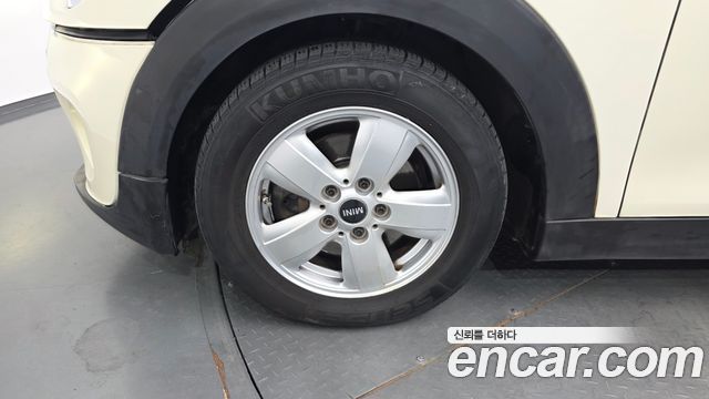 MINI Cooper D 5Door Mid 3rd 2015 — фото 5