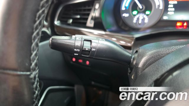 Kia K7 Hybrid Noblesse 2017 — фото 30