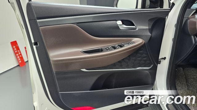 Hyundai Santa Fe Diesel 2.2 2WD Prestige 2021 — фото 30