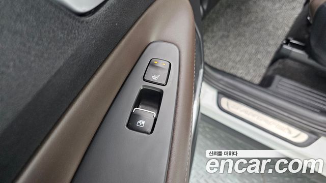 Hyundai Santa Fe Diesel 2.2 2WD Prestige 2021 — фото 34