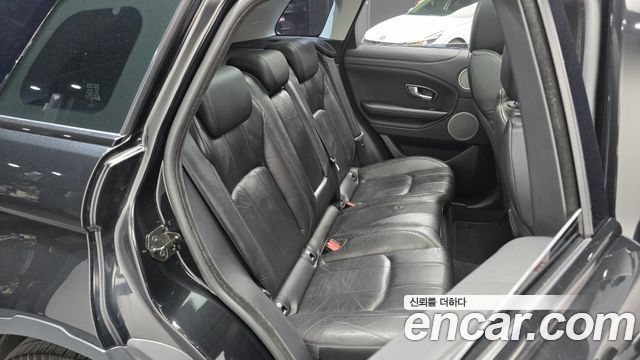 Land Rover Range Rover Evoque 2.0 TD4 SE 2018 — фото 12