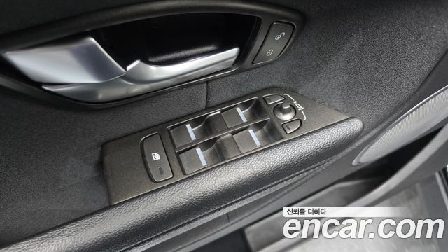 Land Rover Range Rover Evoque 2.0 TD4 SE 2018 — фото 33