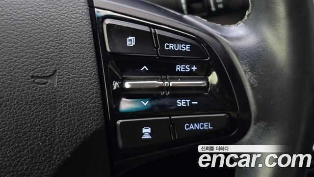 Hyundai Grandeur (IG) 2.4 Premium 2019 — фото 17
