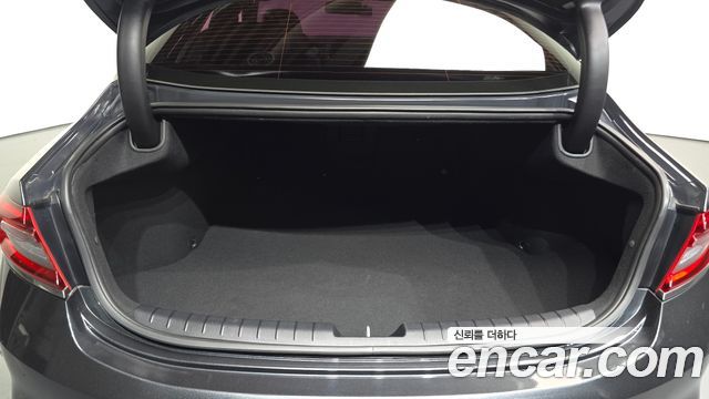Hyundai Grandeur (IG) 2.4 Premium 2019 — фото 19