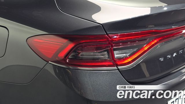 Hyundai Grandeur (IG) 2.4 Premium 2019 — фото 23