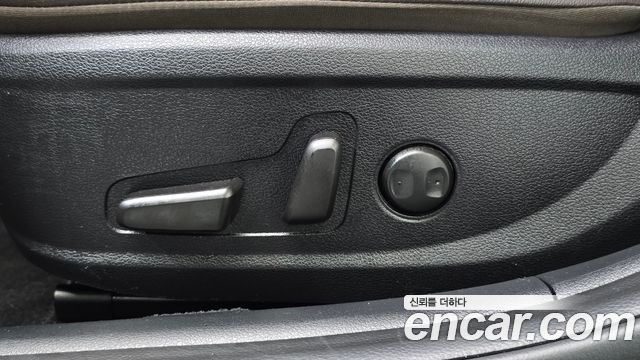Hyundai Grandeur (IG) 2.4 Premium 2019 — фото 31