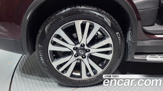 Renault Korea QM6 2.0 LPe Premiere 2WD 2023 — фото 5