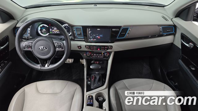 Kia Niro Noblesse 2018 — фото 7