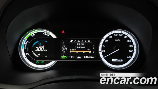 Kia Niro Noblesse 2018 — фото 8