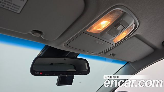 Kia Niro Noblesse 2018 — фото 15