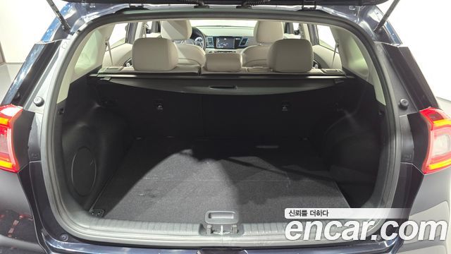 Kia Niro Noblesse 2018 — фото 20