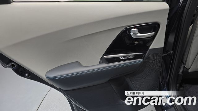 Kia Niro Noblesse 2018 — фото 25
