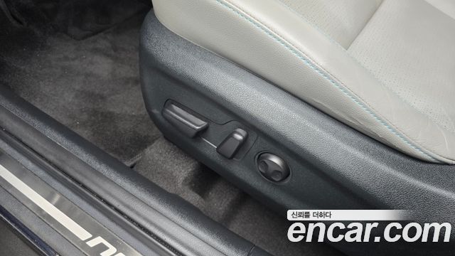 Kia Niro Noblesse 2018 — фото 32