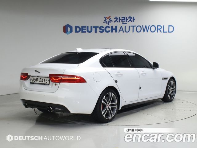 Jaguar XE 3.0 SC S 2017 — фото 2