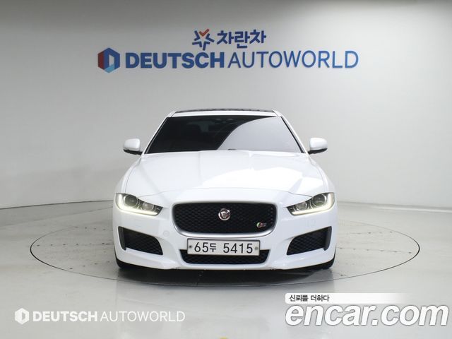 Jaguar XE 3.0 SC S 2017 — фото 3