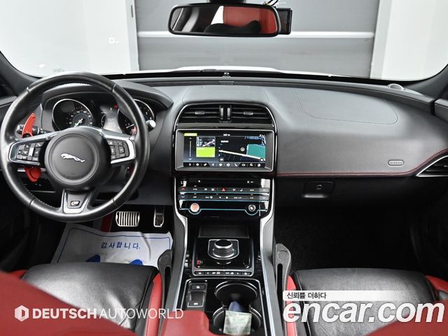Jaguar XE 3.0 SC S 2017 — фото 7