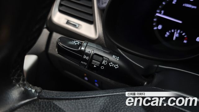 Hyundai Santa Fe The Prime Diesel 2.0 2WD Premium 2016 — фото 30