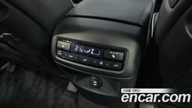 Hyundai Palisade Diesel 2.2 2WD Le Blanc 2024 — фото 19