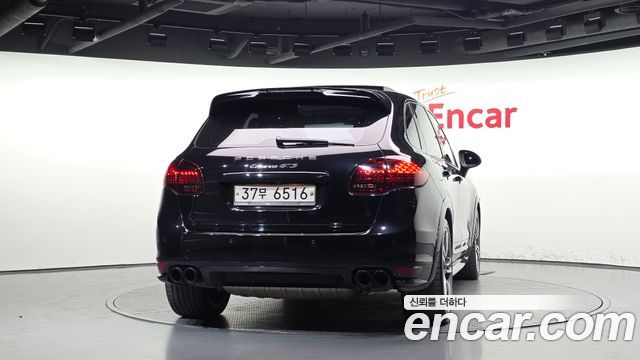 Porsche Cayenne 4.8 GTS 958 2013 — фото 4